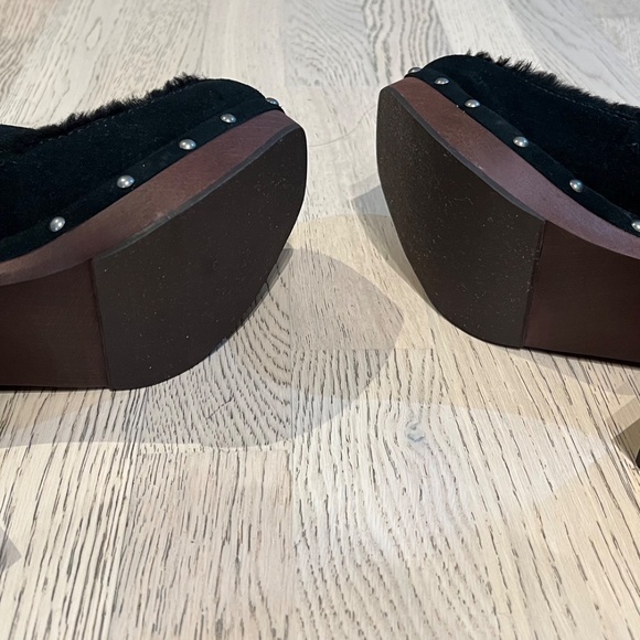 UGG Aubriana - black - size 9 - Picture 6 of 6